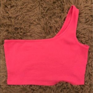 super cute pink one shoulder crop top!!